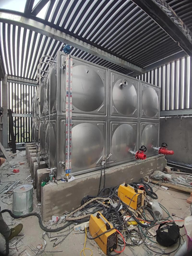 上熱門(mén)話題#不銹鋼水箱 #施工現(xiàn)場(chǎng)實(shí)拍 #消防工程