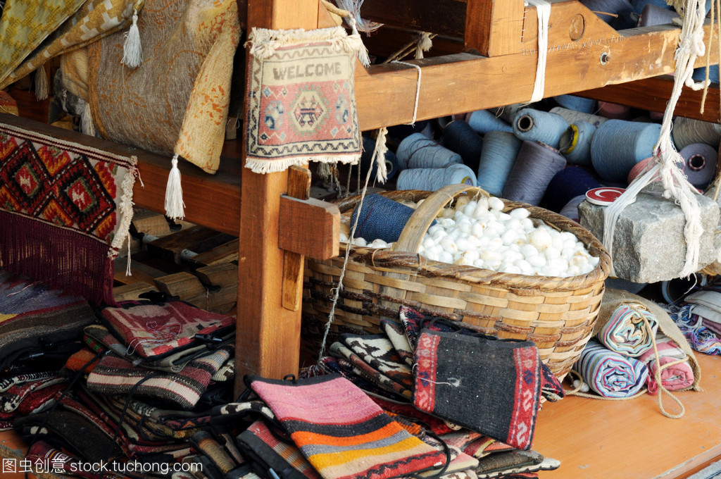 紡織品商店 連接傳統與現代的藝術殿堂